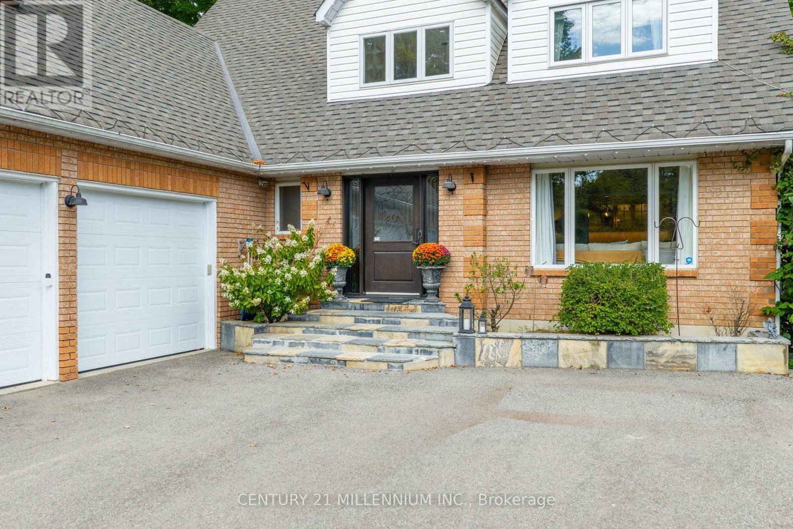 7 Erinwood Drive, Erin, Ontario  N0B 1T0 - Photo 5 - X12533046