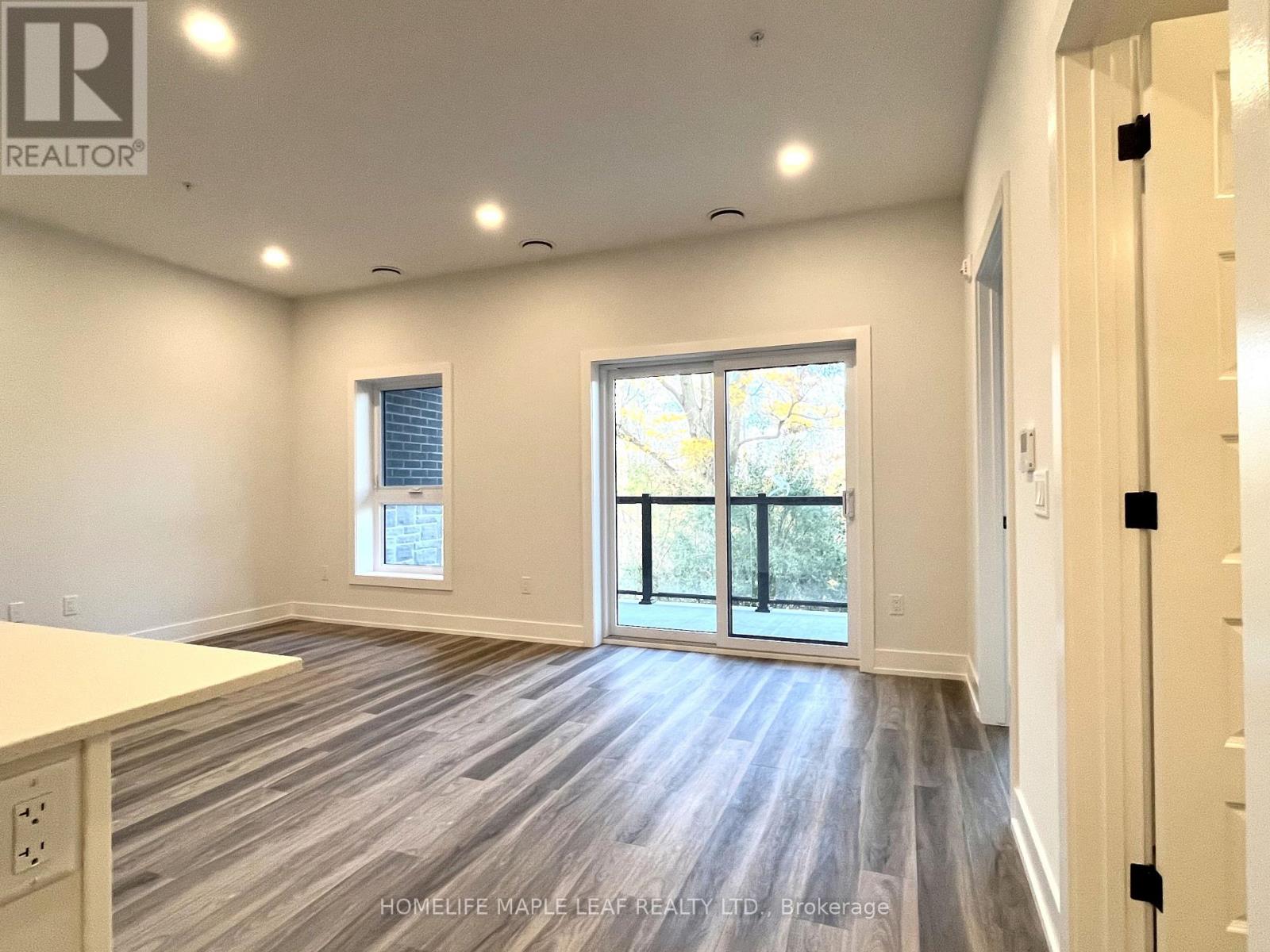 106 - 1100 Lackner Place, Kitchener, Ontario  N2A 0M1 - Photo 3 - X12533048