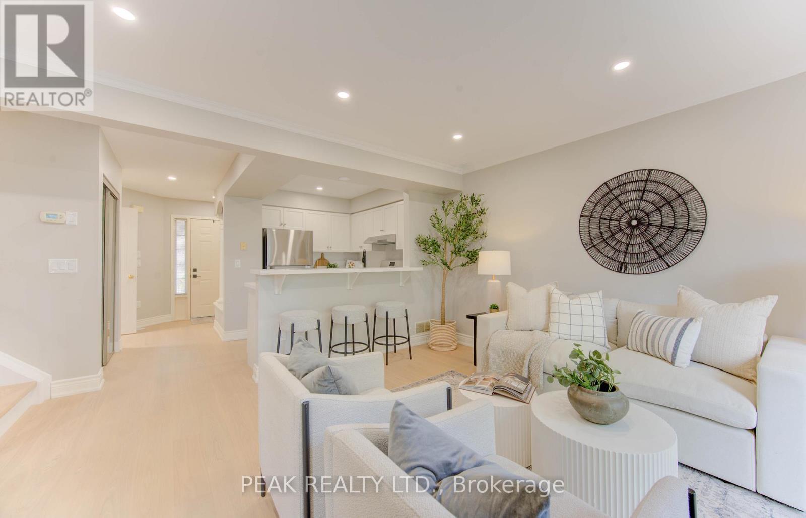 502 Mariner Drive, Waterloo, Ontario  N2K 3Y7 - Photo 15 - X12533072