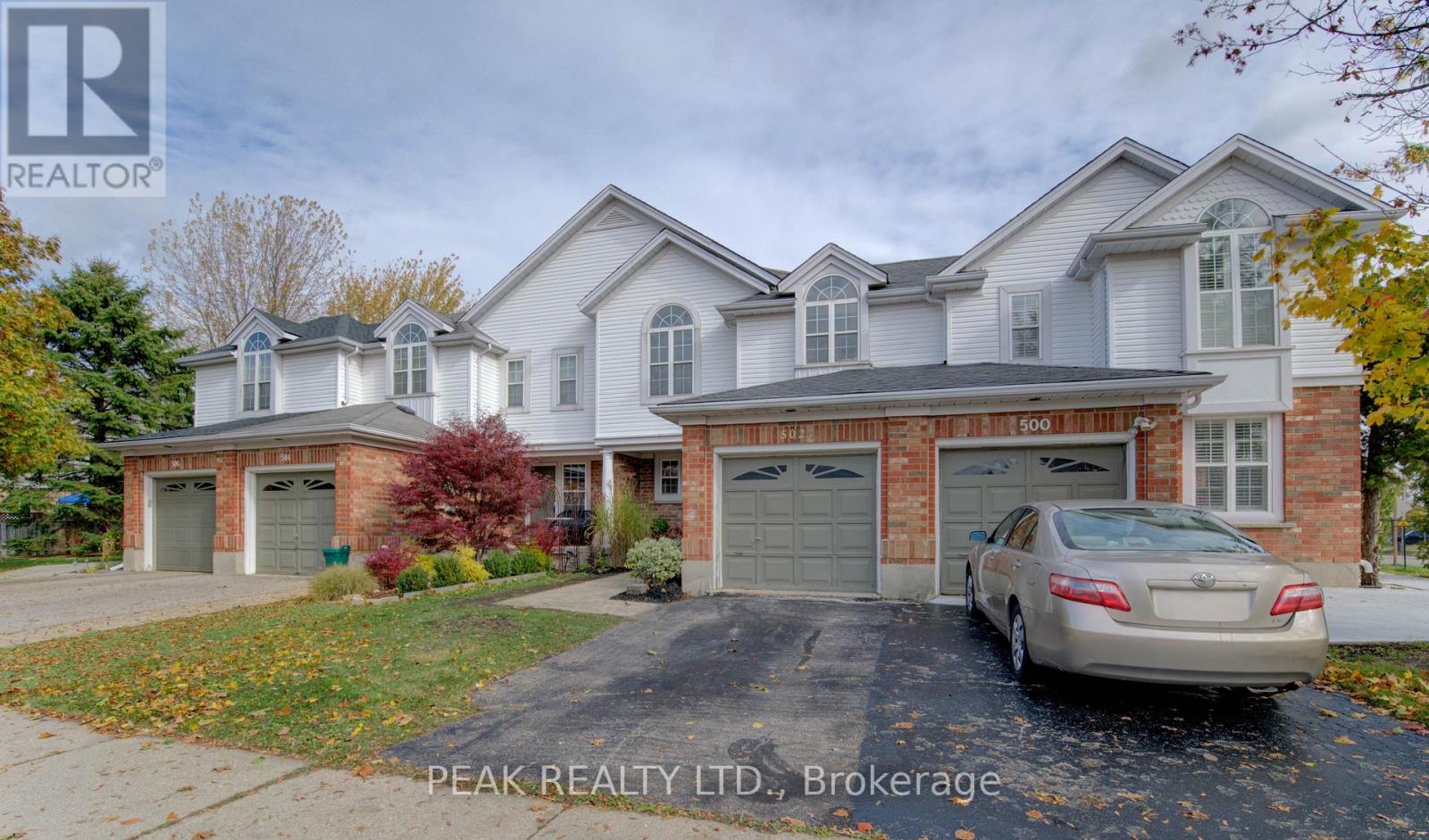 502 Mariner Drive, Waterloo, Ontario  N2K 3Y7 - Photo 2 - X12533072