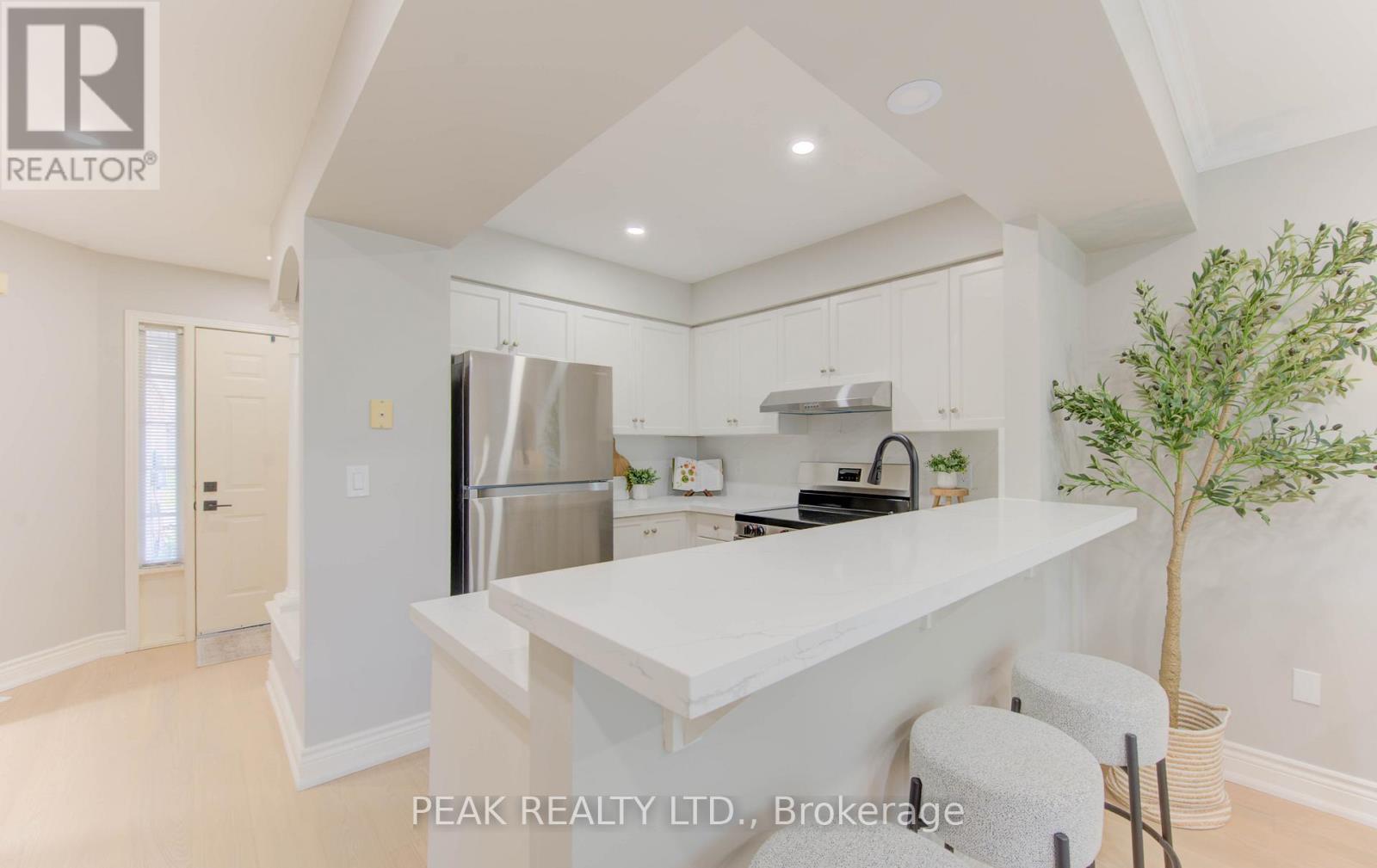 502 Mariner Drive, Waterloo, Ontario  N2K 3Y7 - Photo 21 - X12533072