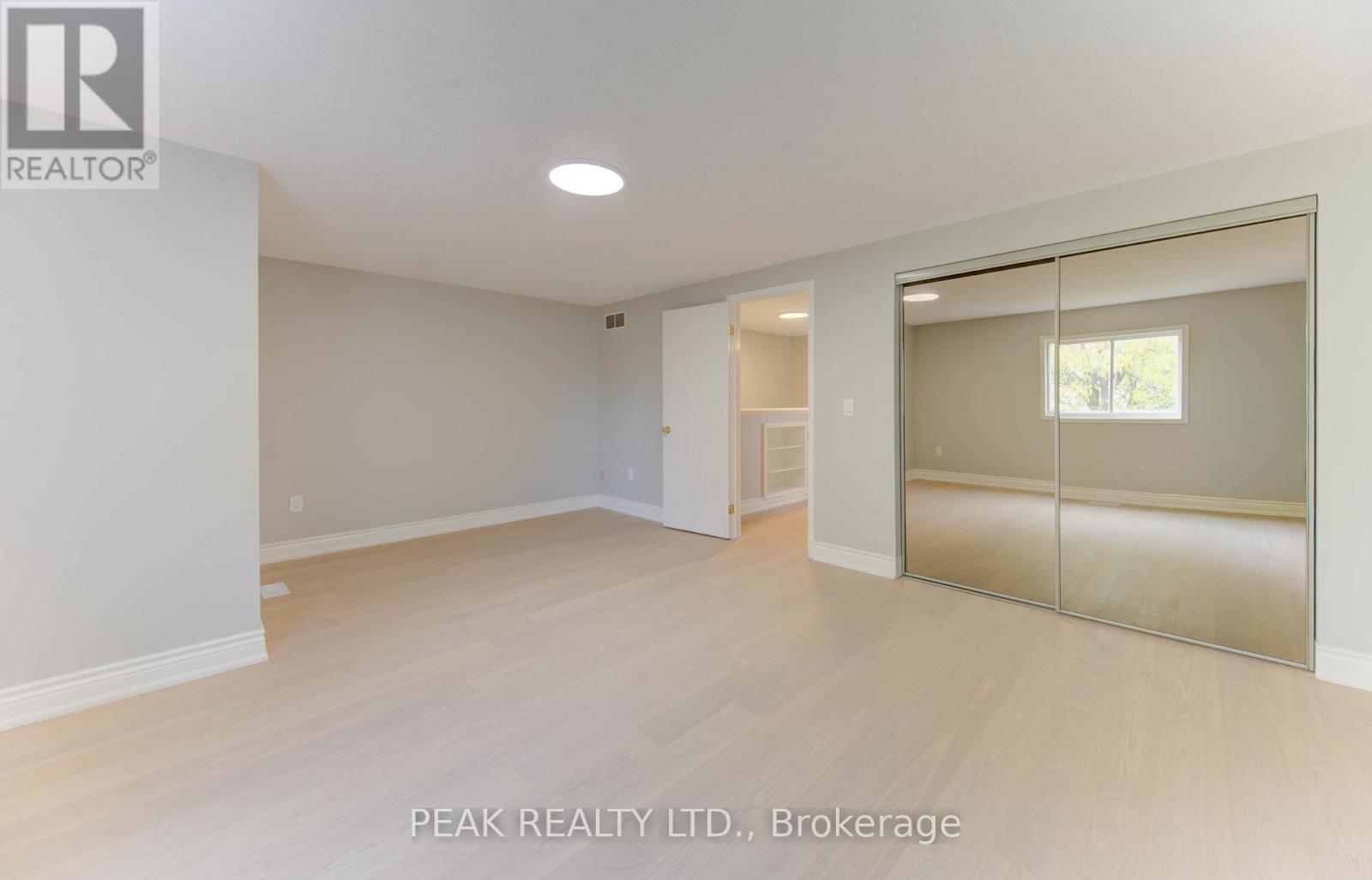 502 Mariner Drive, Waterloo, Ontario  N2K 3Y7 - Photo 27 - X12533072