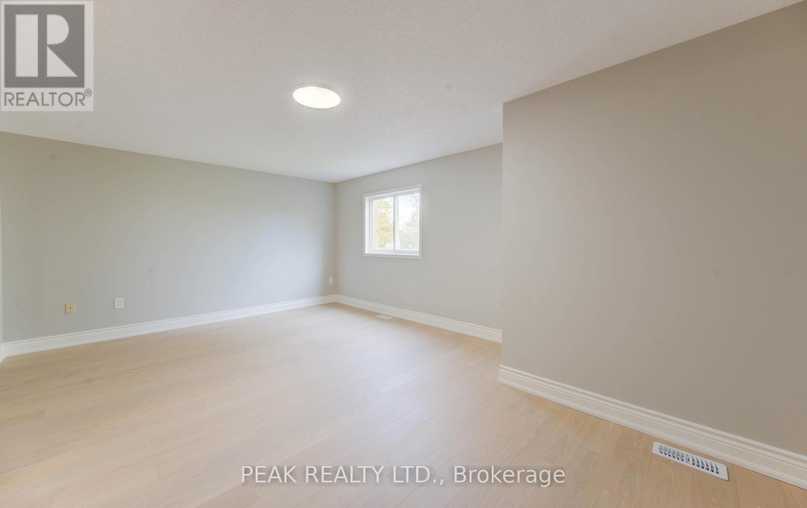 502 Mariner Drive, Waterloo, Ontario  N2K 3Y7 - Photo 29 - X12533072