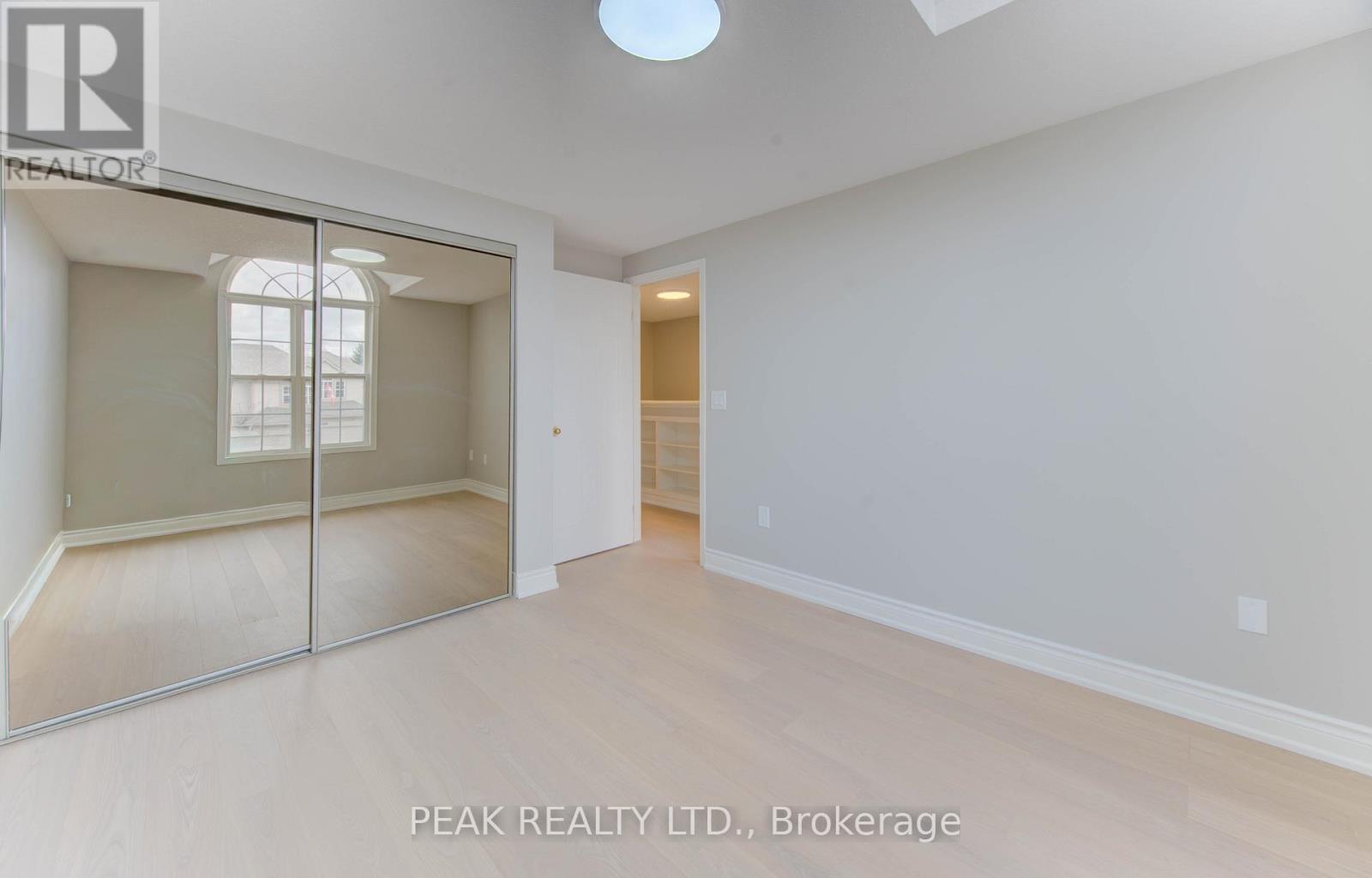 502 Mariner Drive, Waterloo, Ontario  N2K 3Y7 - Photo 33 - X12533072