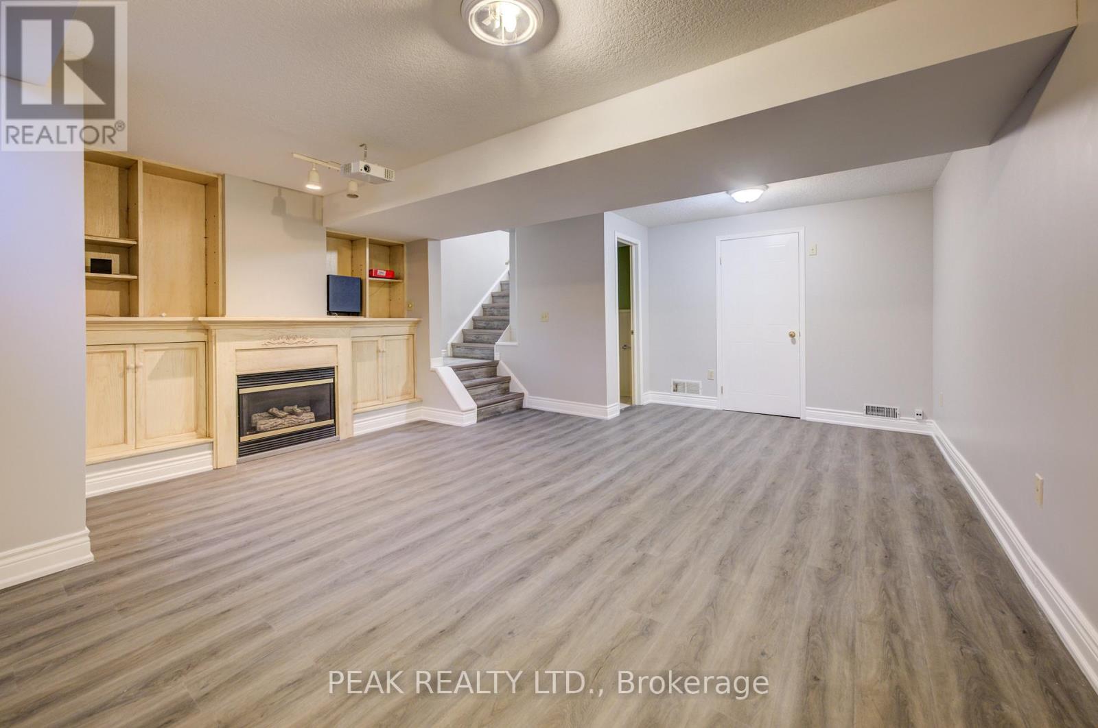 502 Mariner Drive, Waterloo, Ontario  N2K 3Y7 - Photo 38 - X12533072