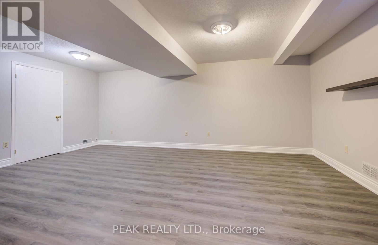 502 Mariner Drive, Waterloo, Ontario  N2K 3Y7 - Photo 41 - X12533072