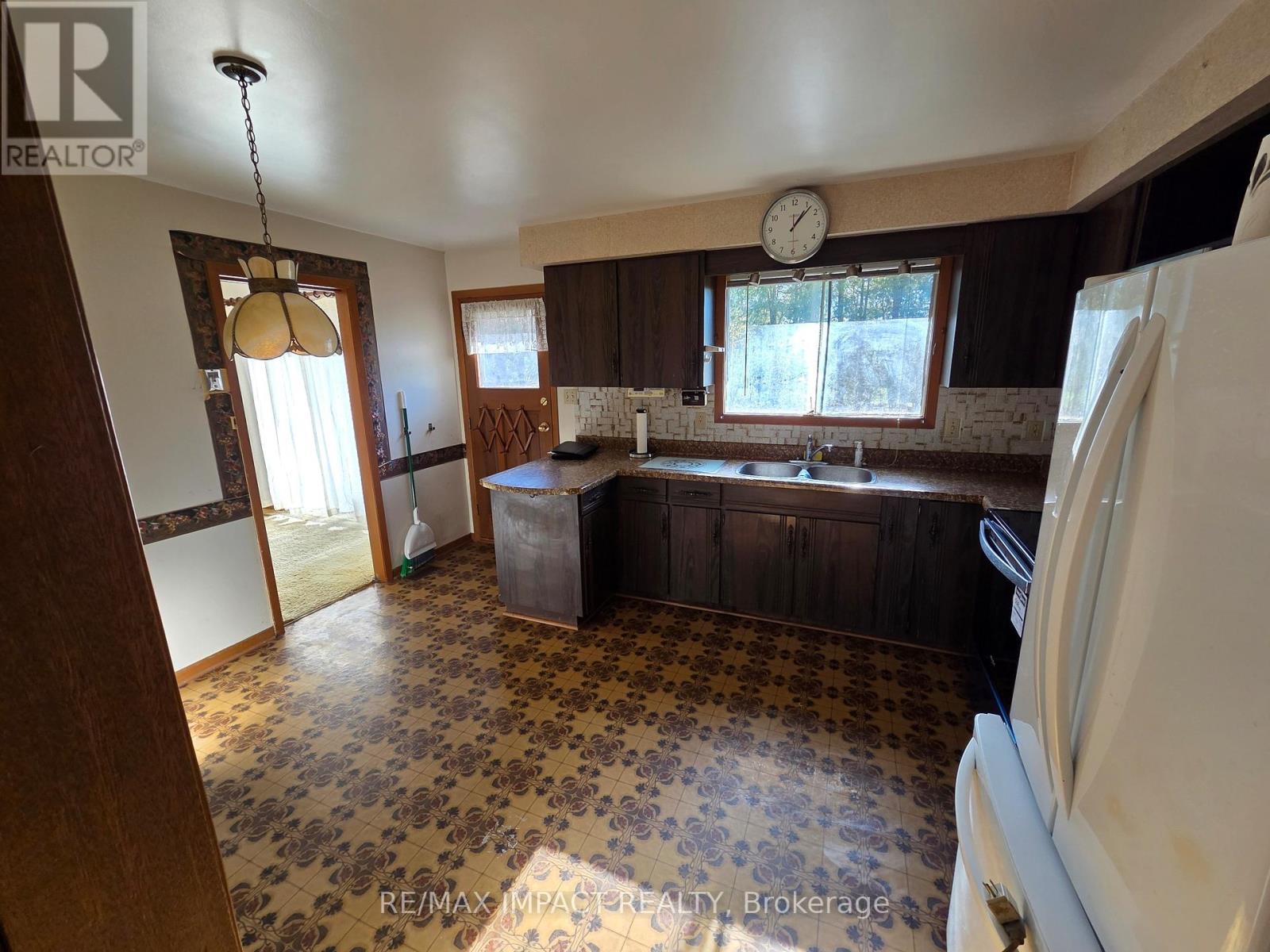 147 Burns Avenue, Quinte West, Ontario  K8N 4Z2 - Photo 13 - X12533142