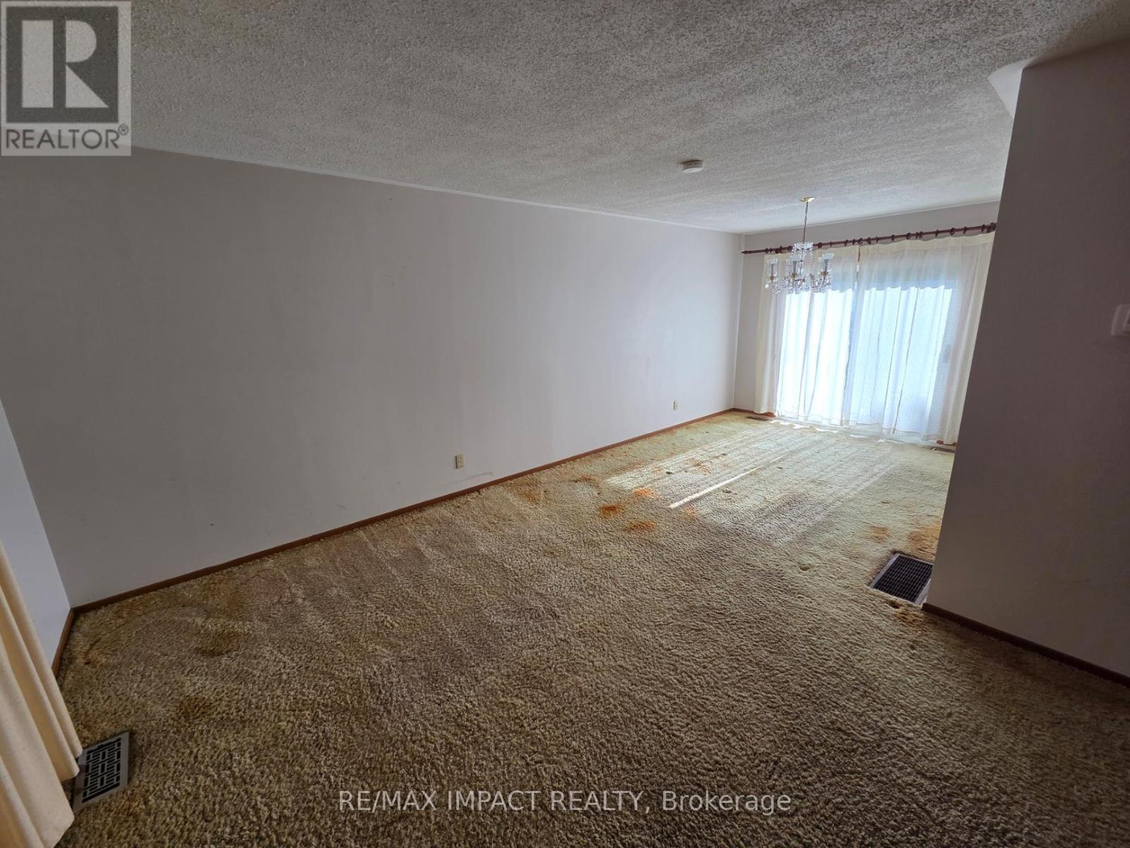 147 Burns Avenue, Quinte West, Ontario  K8N 4Z2 - Photo 6 - X12533142