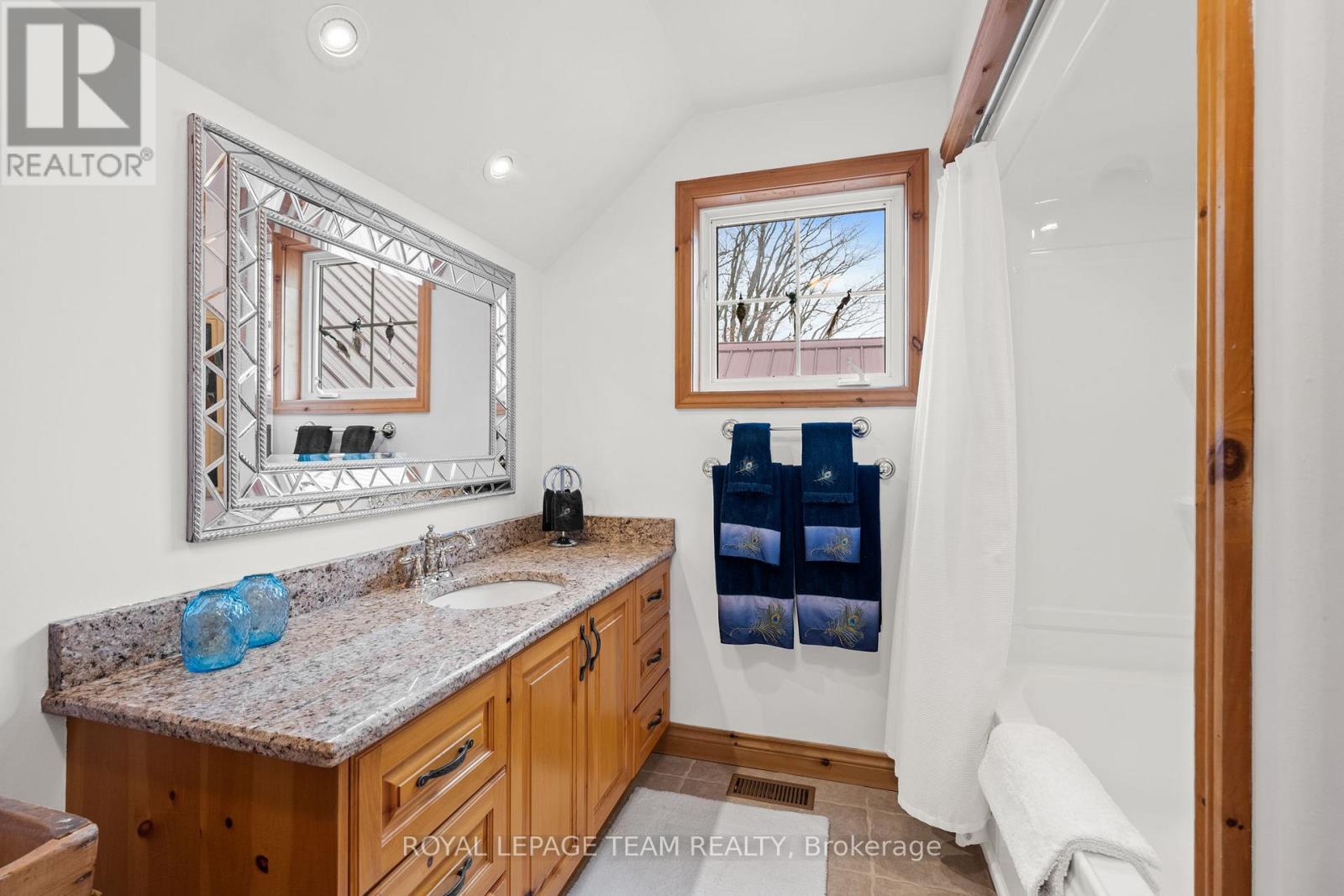 4173 Elphin-Maberly Road, Frontenac (Frontenac North), Ontario  K0H 2R0 - Photo 28 - X12533290