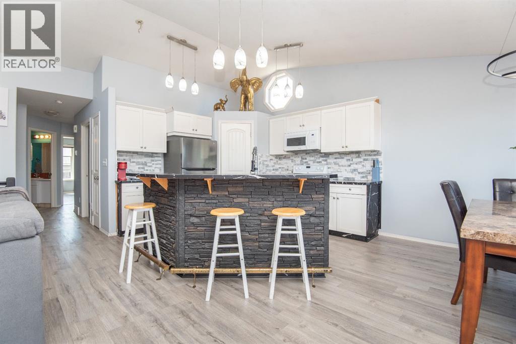 84 Wildrose Drive, Sylvan Lake, Alberta  T4s 2L1 - Photo 5 - A2238167