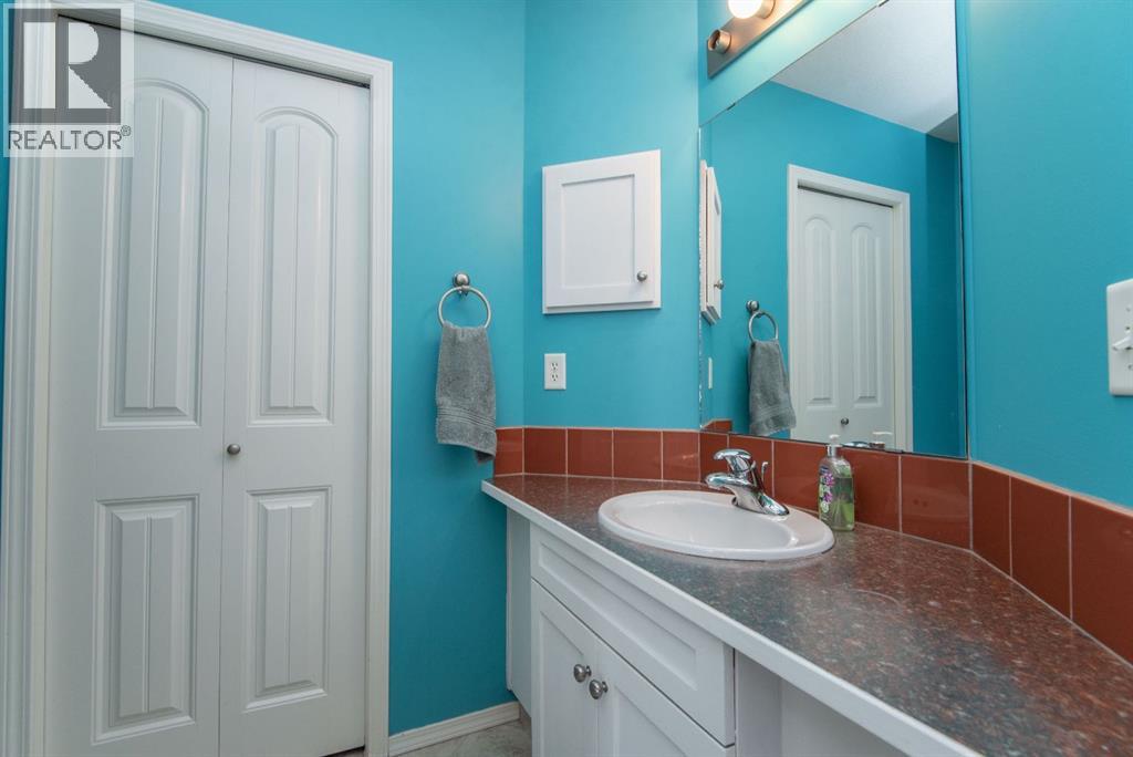 84 Wildrose Drive, Sylvan Lake, Alberta  T4s 2L1 - Photo 11 - A2238167