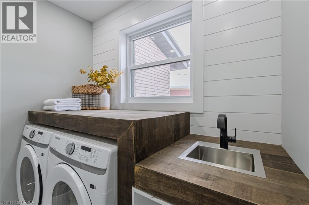 11 Royal Oak Drive, Brantford, Ontario  N3R 7P2 - Photo 10 - 40786124