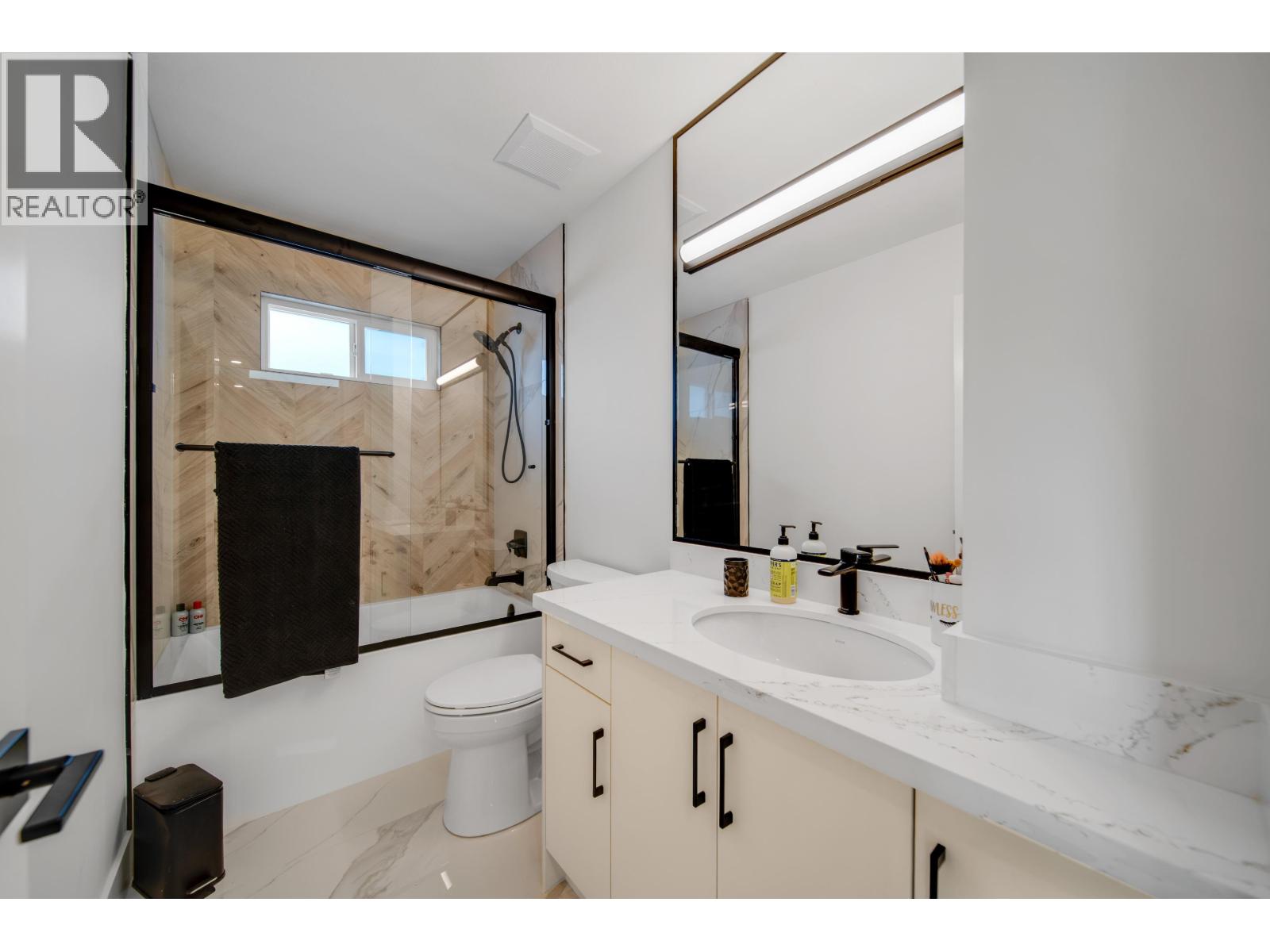 22683 Fraserbank Crescent, Richmond, British Columbia  V6V 2L8 - Photo 23 - R3066511