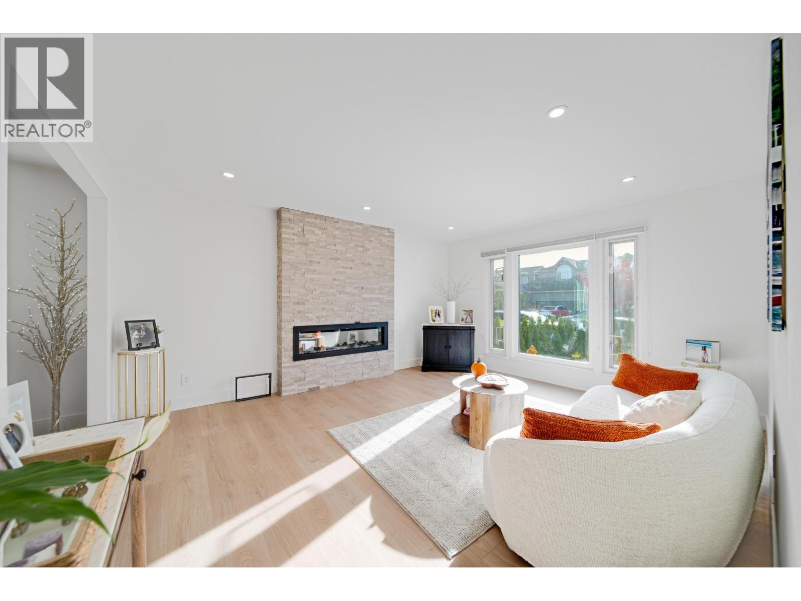 22683 Fraserbank Crescent, Richmond, British Columbia  V6V 2L8 - Photo 4 - R3066511