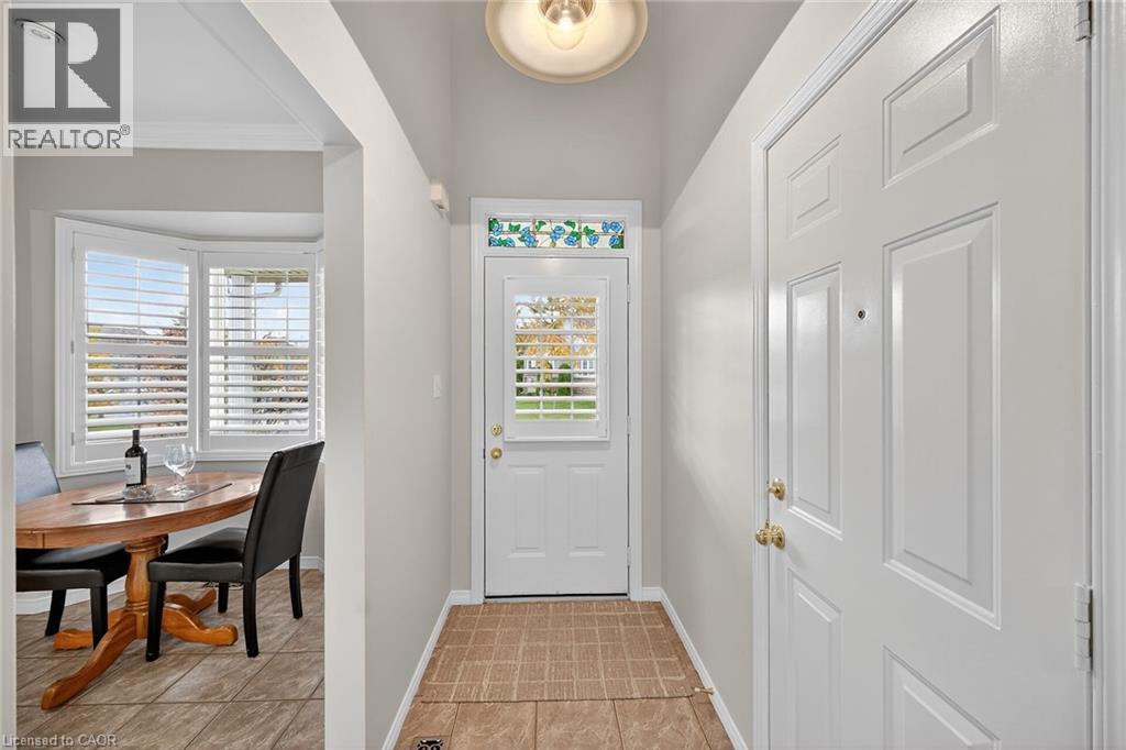 212 Stonehenge Drive Unit# 31, Ancaster, Ontario  L9K 1N5 - Photo 5 - 40786301