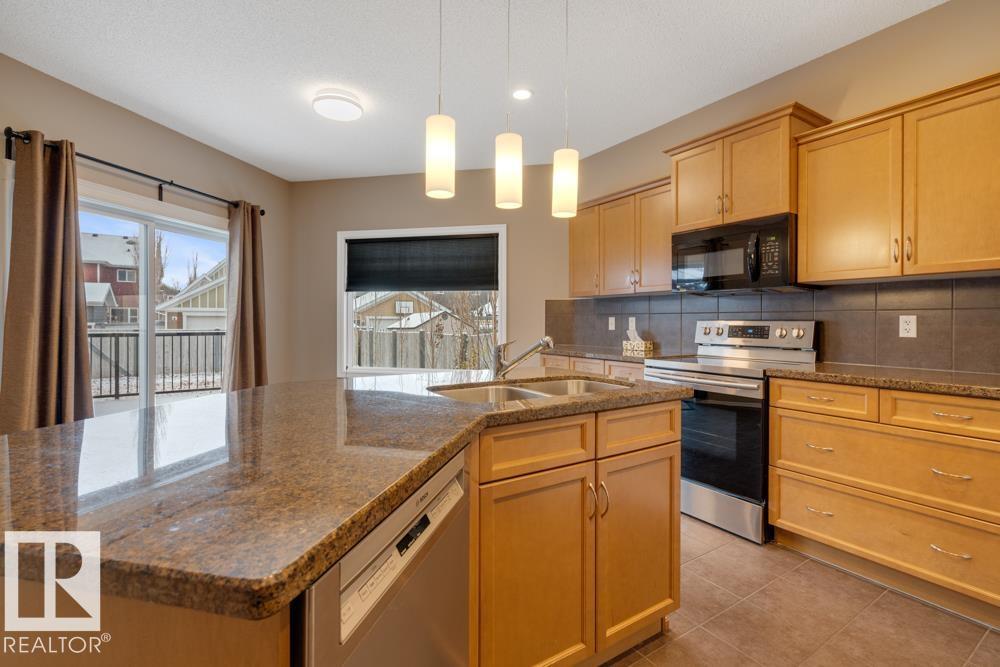 8111 16a Av Sw, Edmonton, Alberta  T6X 0H8 - Photo 6 - E4465383