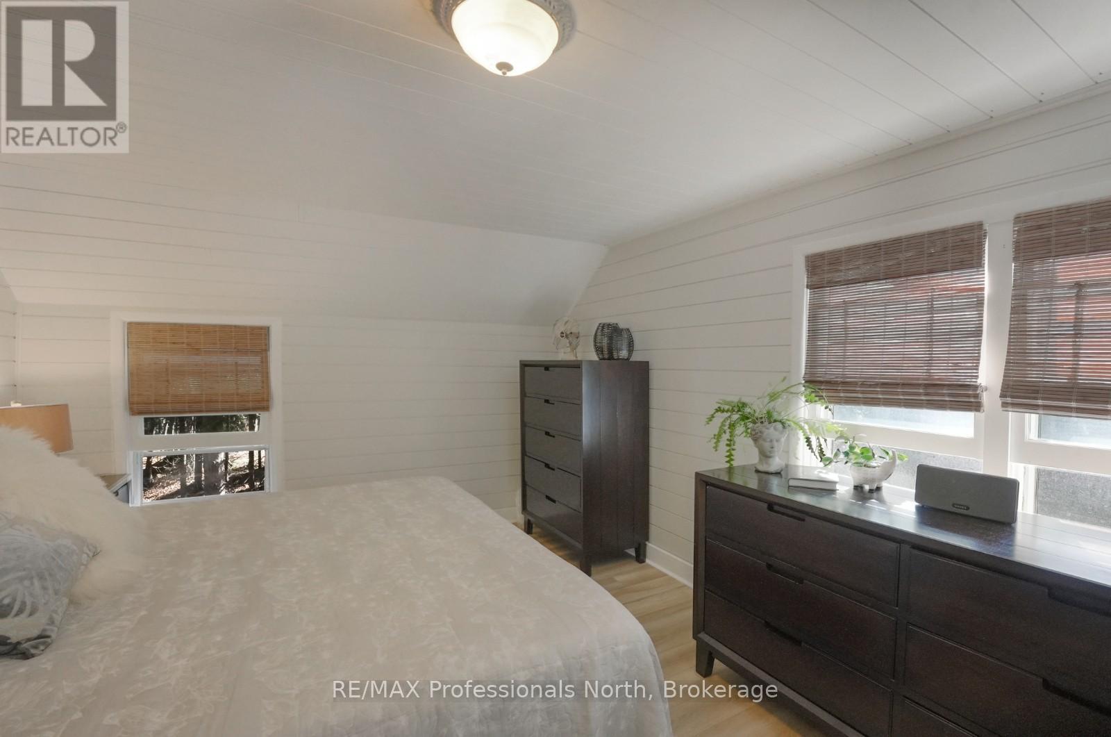 1005 Osgoode Road, Minden Hills, Ontario  K0M 2K0 - Photo 27 - X12441460