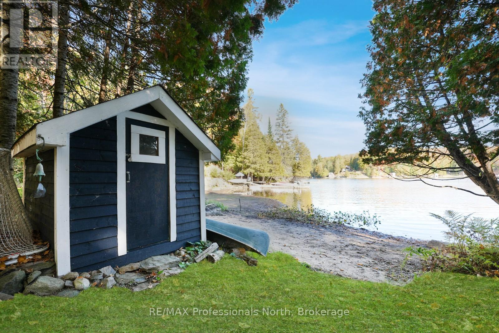 1005 Osgoode Road, Minden Hills, Ontario  K0M 2K0 - Photo 33 - X12441460