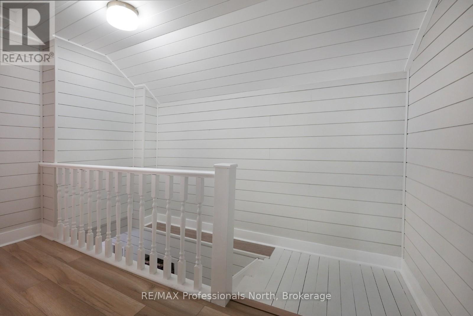 1005 Osgoode Road, Minden Hills, Ontario  K0M 2K0 - Photo 19 - X12441460