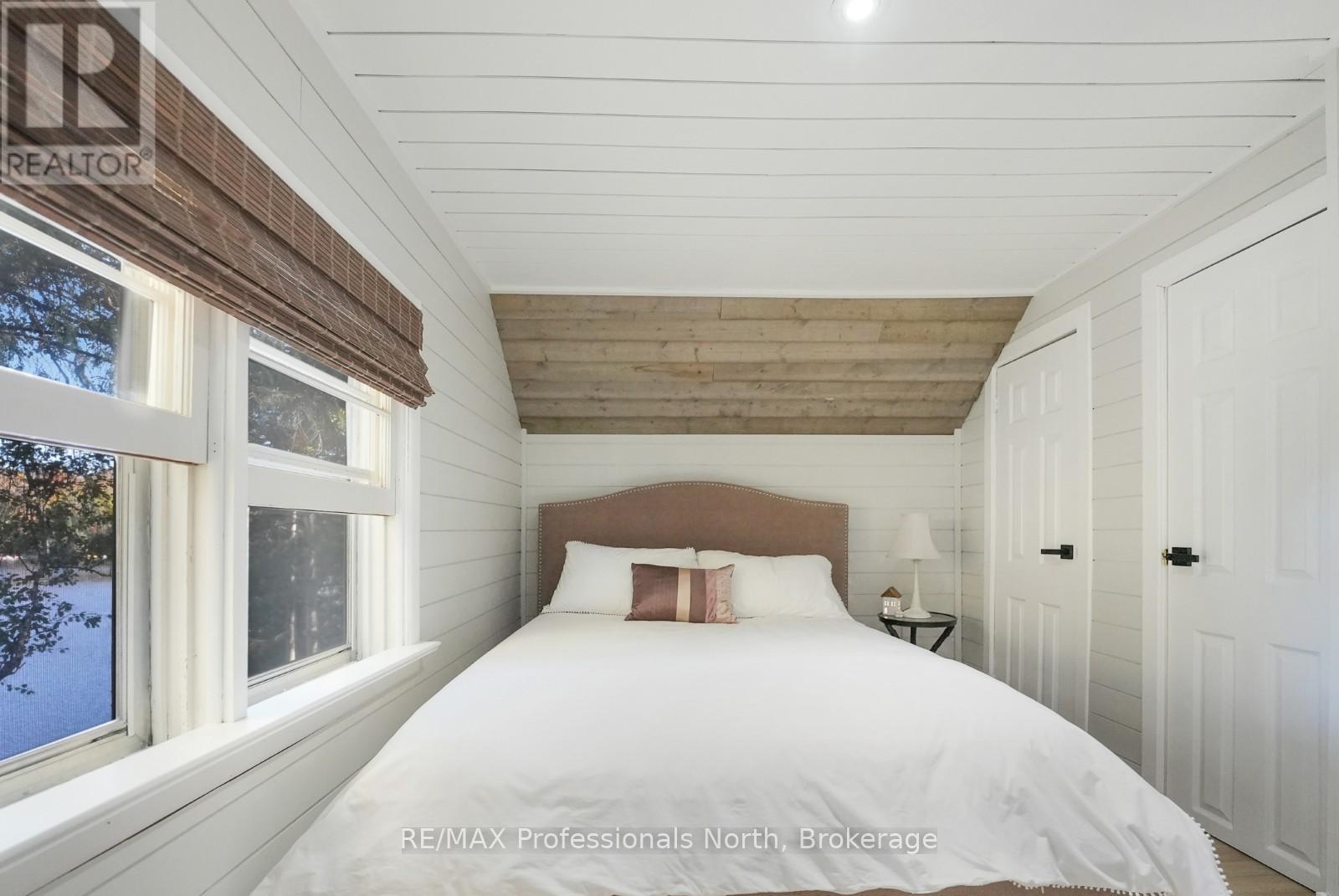 1005 Osgoode Road, Minden Hills, Ontario  K0M 2K0 - Photo 20 - X12441460