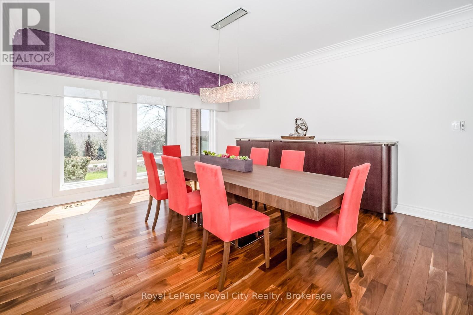 20 Fox Run Drive, Puslinch, Ontario  N0B 2J0 - Photo 11 - X12464474