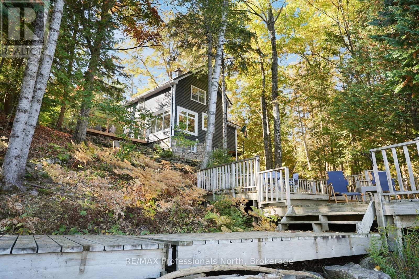 1005 Osgoode Road, Minden Hills, Ontario  K0M 2K0 - Photo 32 - X12441460