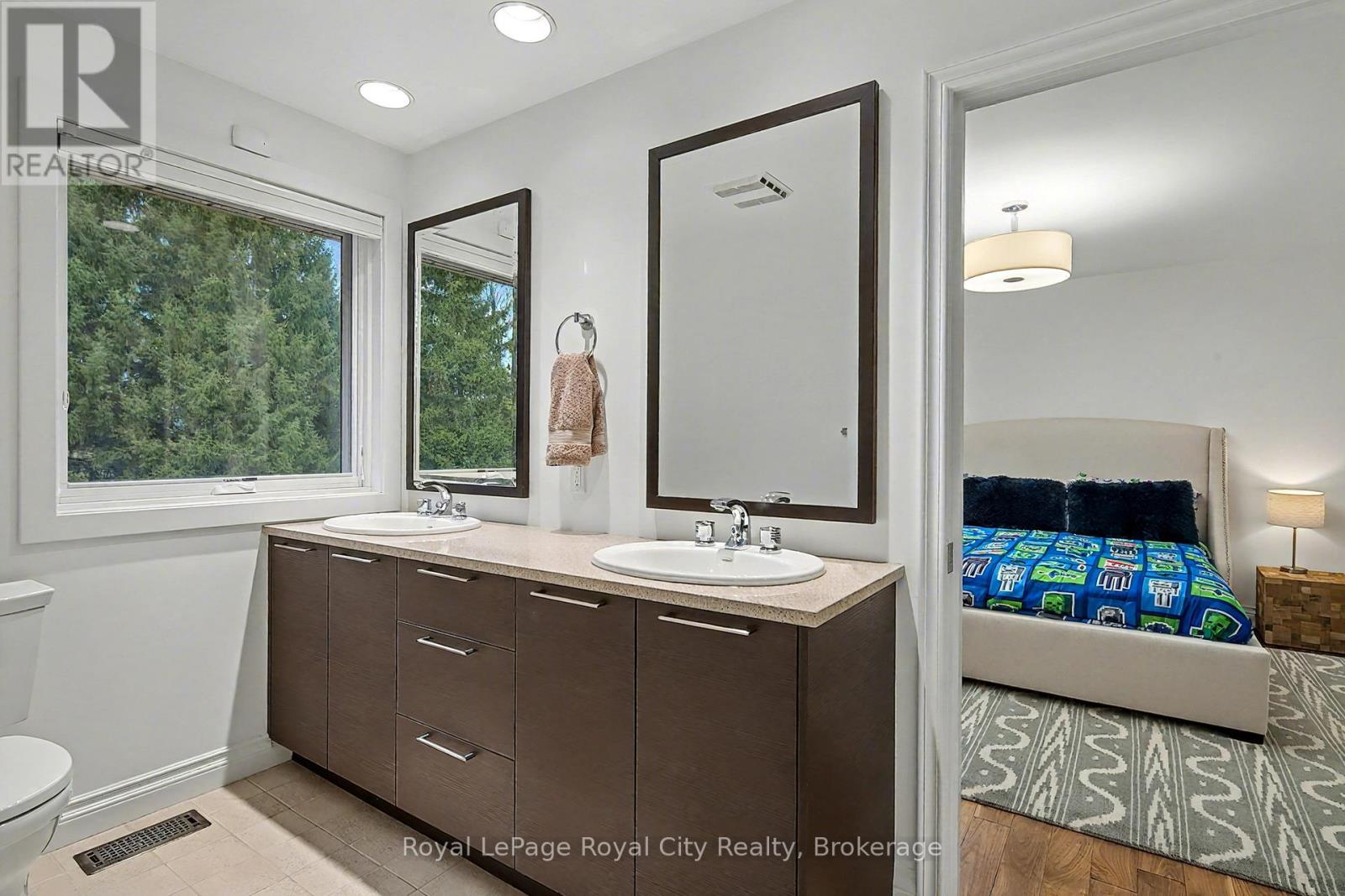 20 Fox Run Drive, Puslinch, Ontario  N0B 2J0 - Photo 29 - X12464474