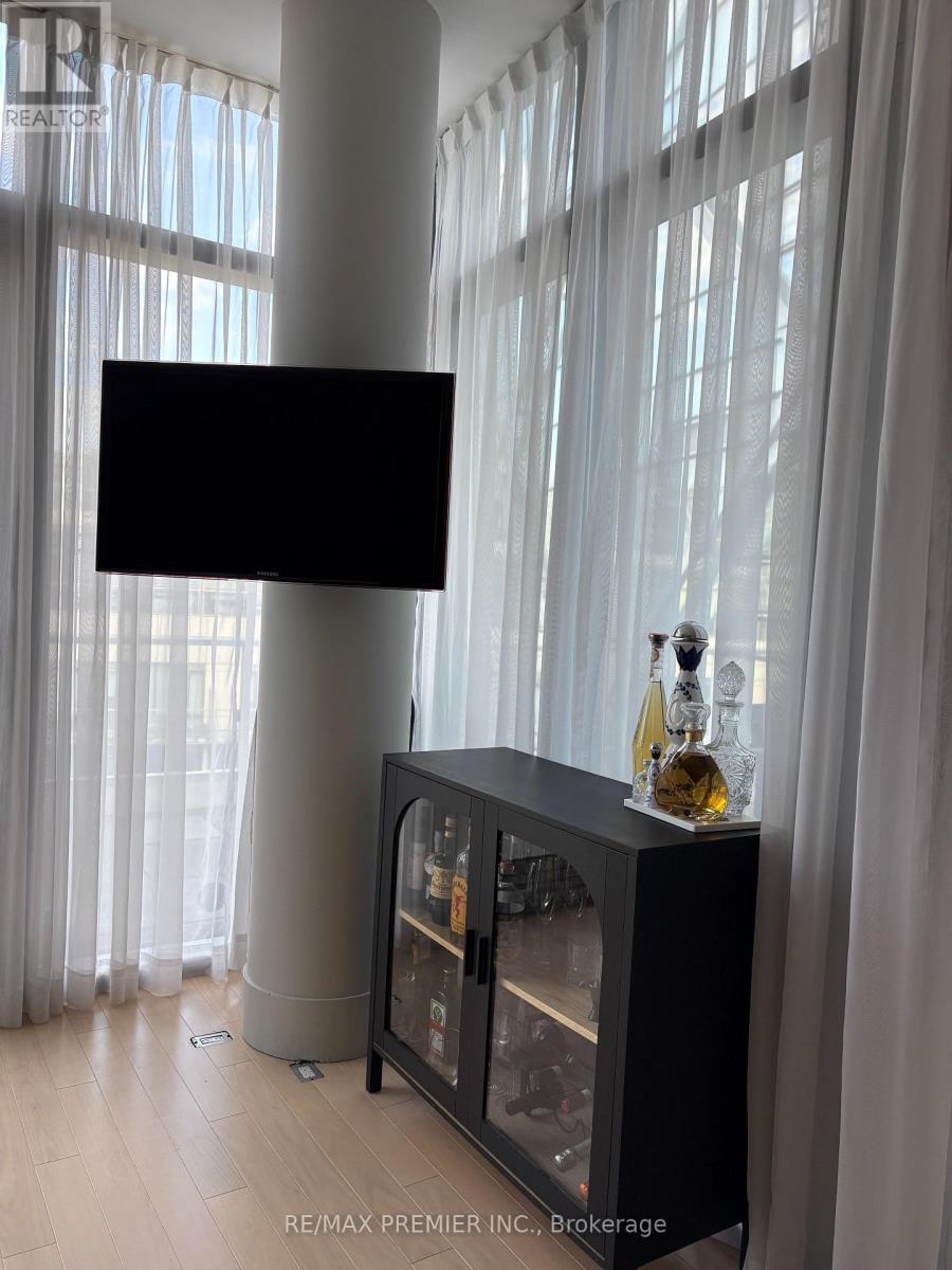 1208 - 29 Queens Quay E, Toronto, Ontario  M5E 0A4 - Photo 11 - C12533204