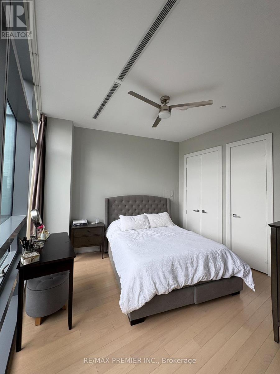 1208 - 29 Queens Quay E, Toronto, Ontario  M5E 0A4 - Photo 13 - C12533204