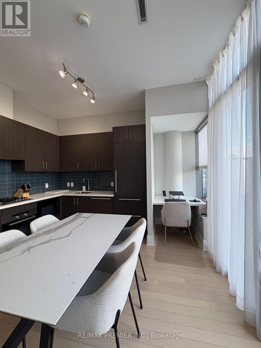 1208 - 29 Queens Quay E, Toronto, Ontario  M5E 0A4 - Photo 7 - C12533204