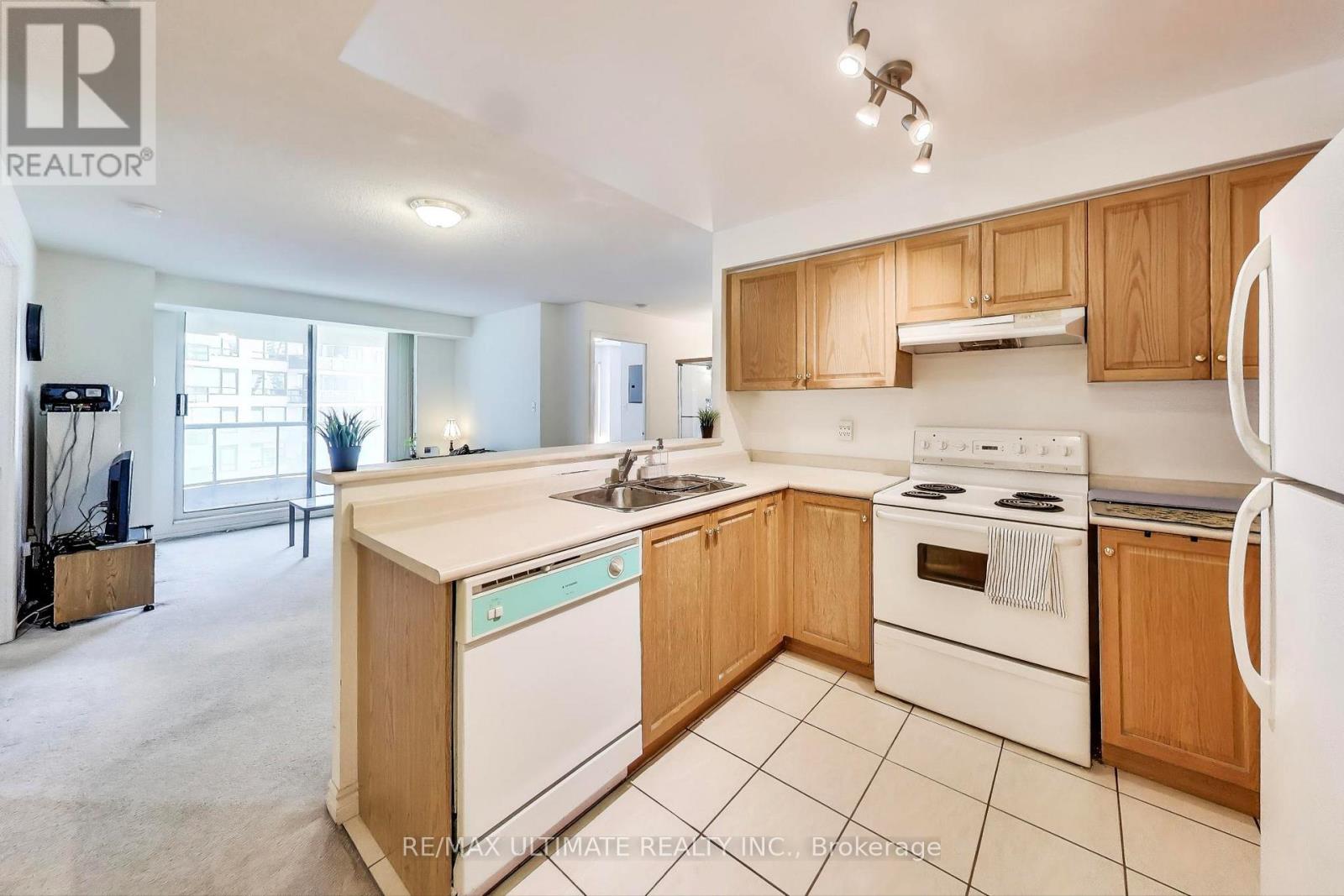 710 - 7 Lorraine Drive, Toronto, Ontario  M2N 7H2 - Photo 10 - C12533260