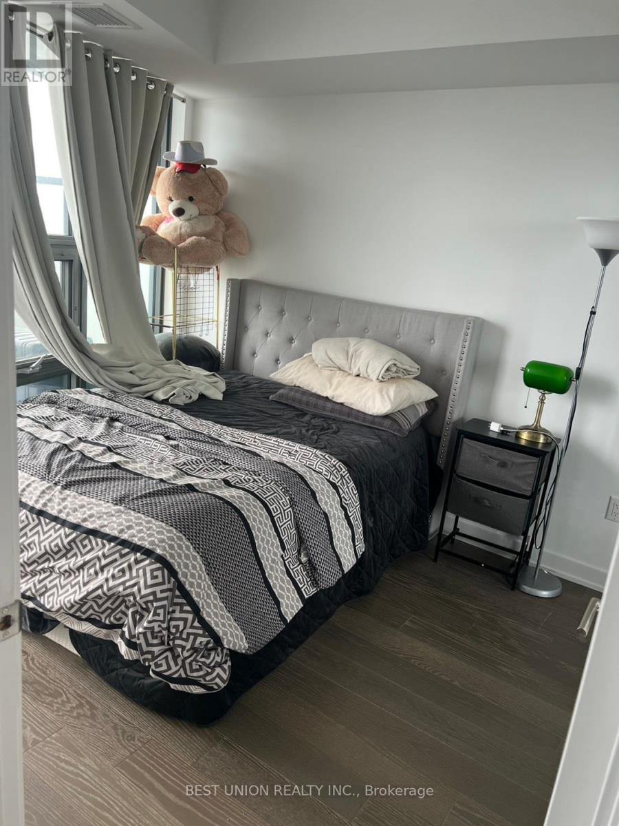 4804 - 11 Wellesley Street W, Toronto, Ontario  M4Y 0G4 - Photo 7 - C12533314