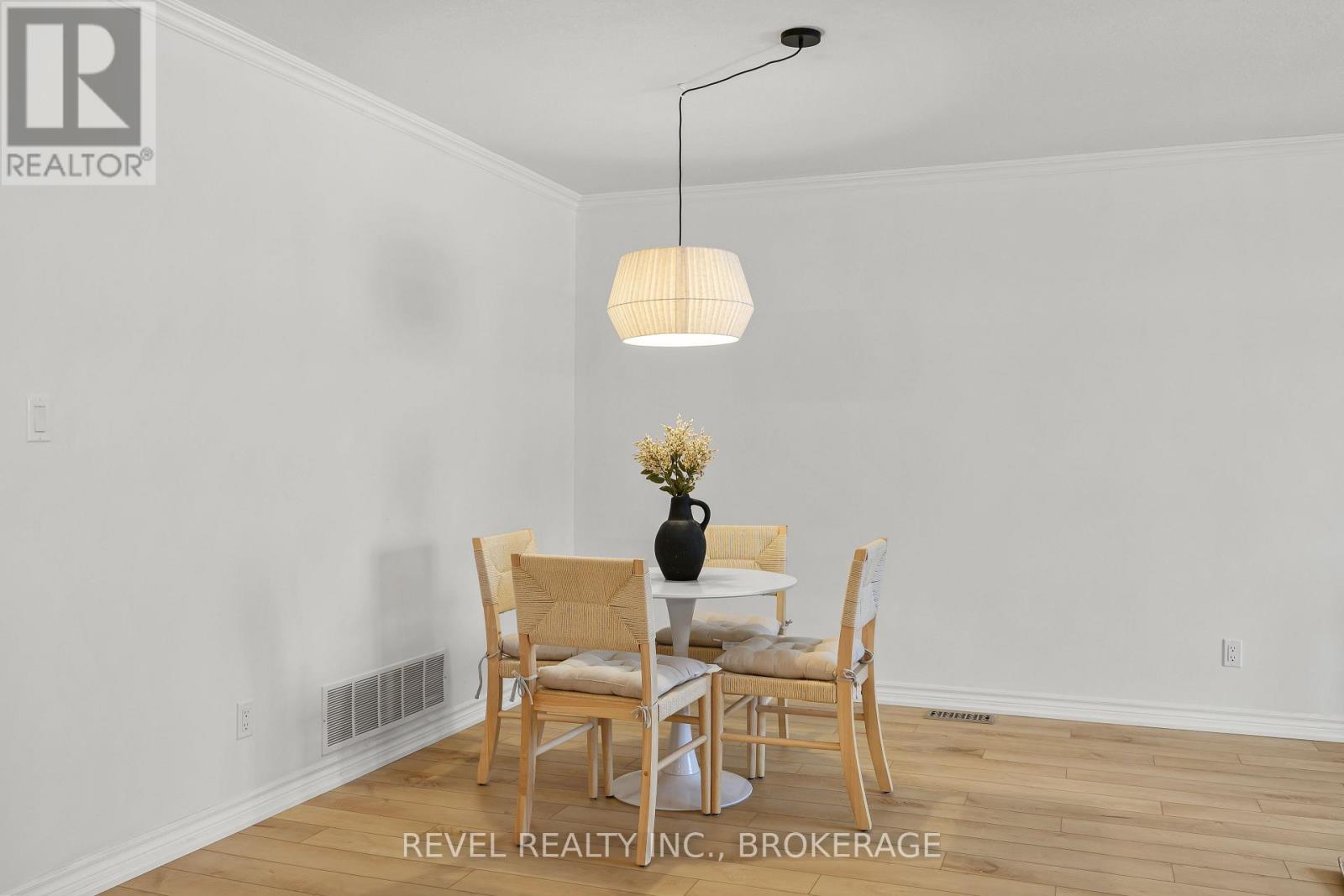 108 Islandview Drive, Loyalist, Ontario K7N 0A5 - Photo 10 - X12532552