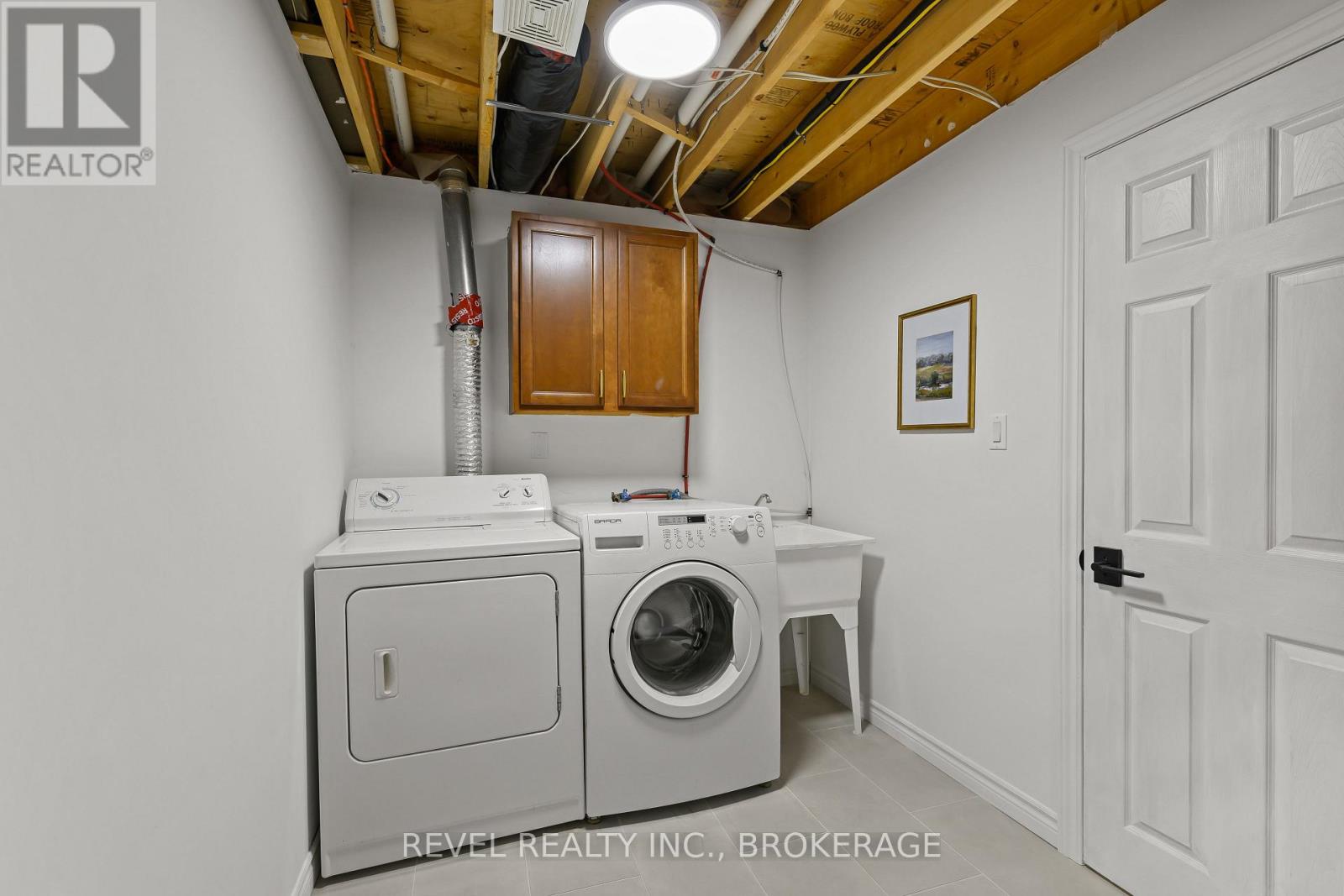 108 Islandview Drive, Loyalist, Ontario K7N 0A5 - Photo 17 - X12532552