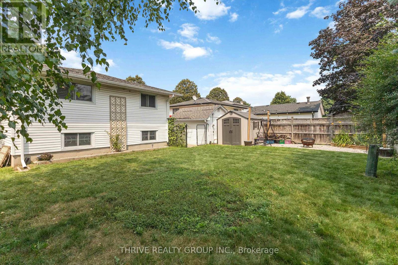 35 Surrey Crescent, London South, Ontario  N6E 1T7 - Photo 49 - X12319194