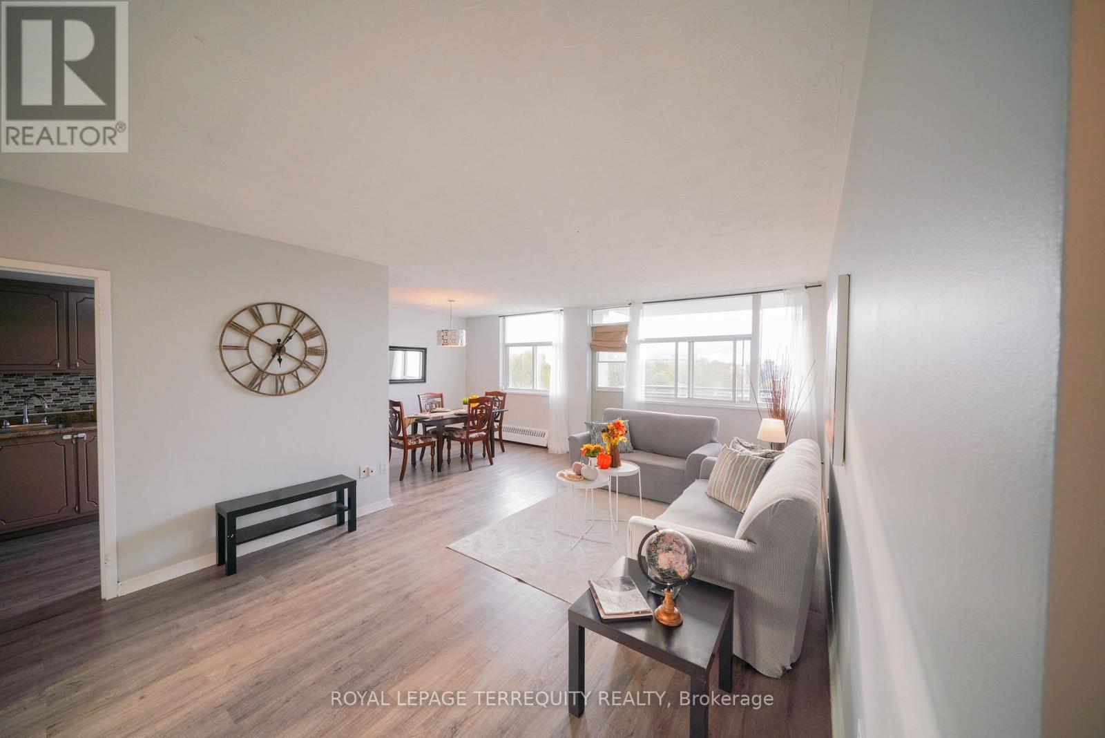 807 - 2245 Eglinton Avenue E, Toronto, Ontario  M1K 2N3 - Photo 3 - E12530012