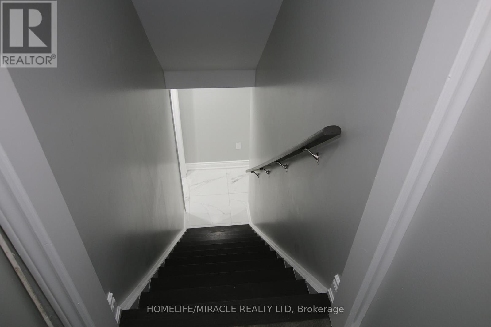 3 Gatsby Square, Brampton, Ontario  L6S 2H4 - Photo 21 - W12395898