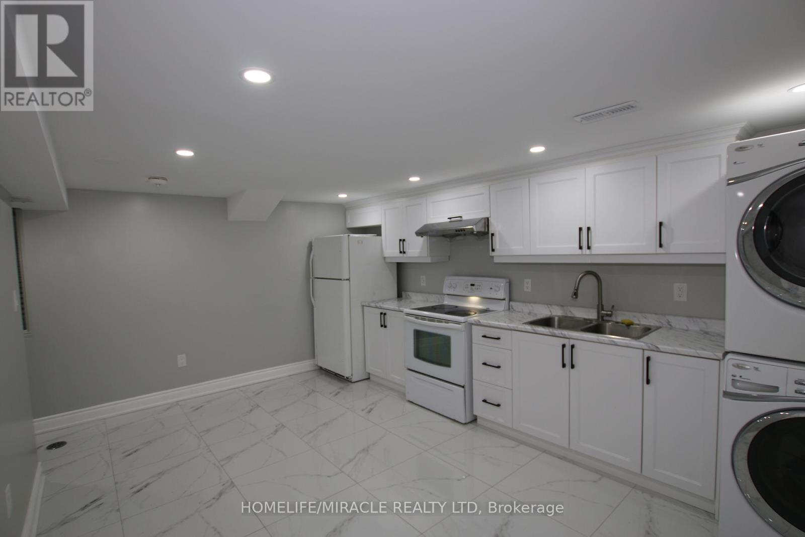 3 Gatsby Square, Brampton, Ontario  L6S 2H4 - Photo 30 - W12395898