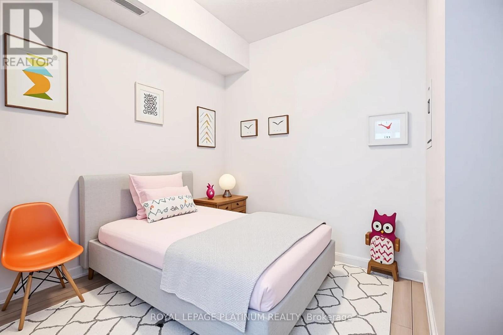 302 - 260 Malta Avenue, Brampton, Ontario  L6Y 6L7 - Photo 3 - W12523552