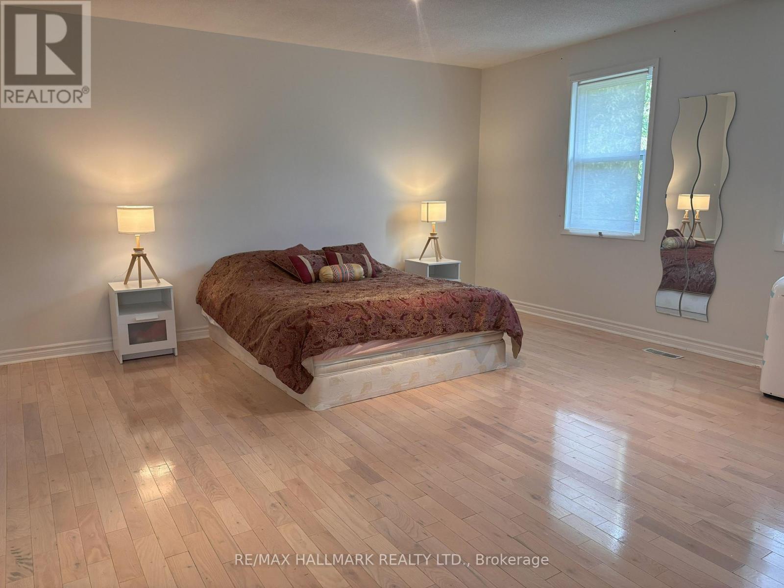 82 Windermere Crescent S, Richmond Hill, Ontario  L4C 6Y9 - Photo 14 - N12533222