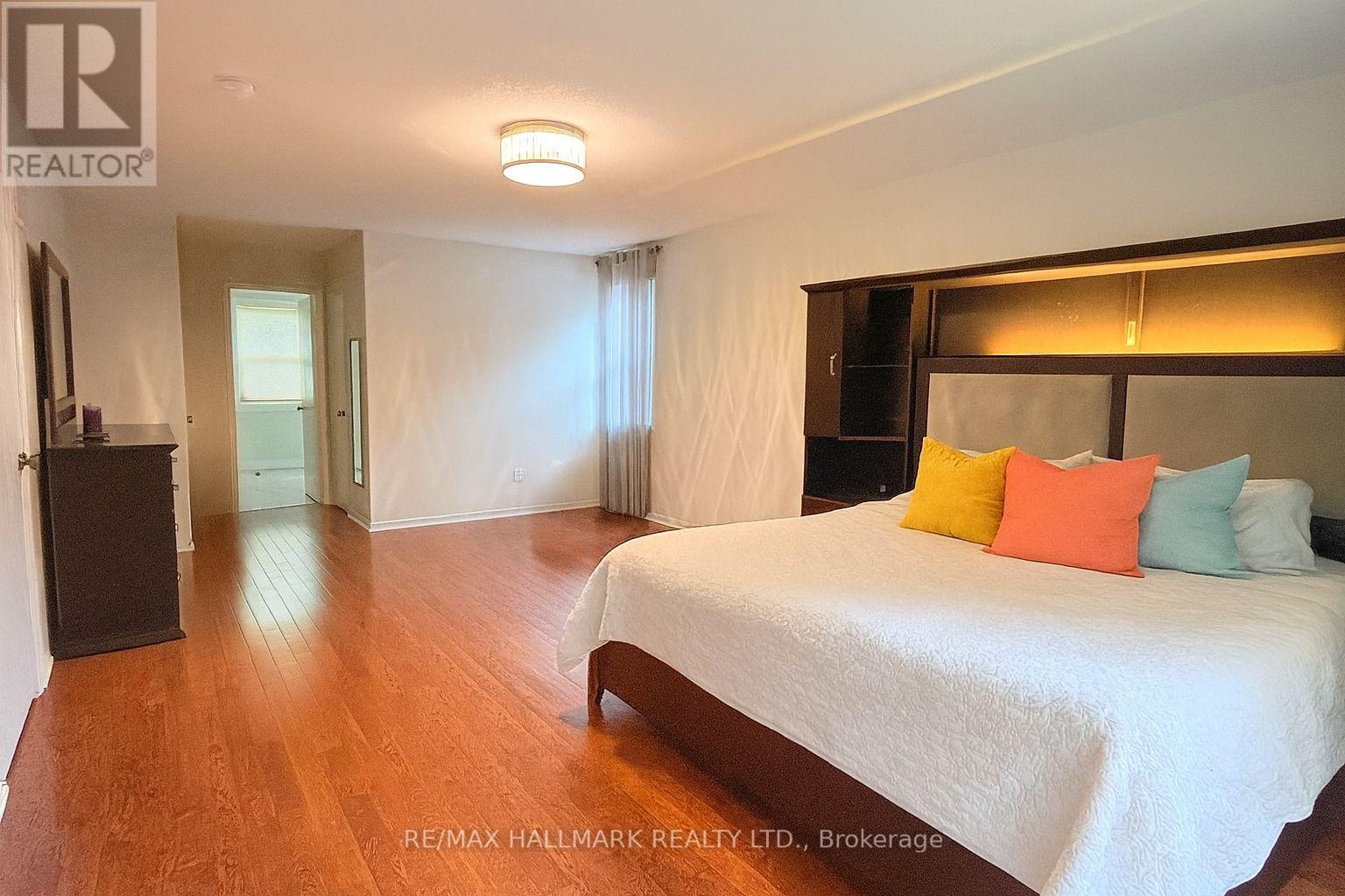 82 Windermere Crescent S, Richmond Hill, Ontario  L4C 6Y9 - Photo 15 - N12533222