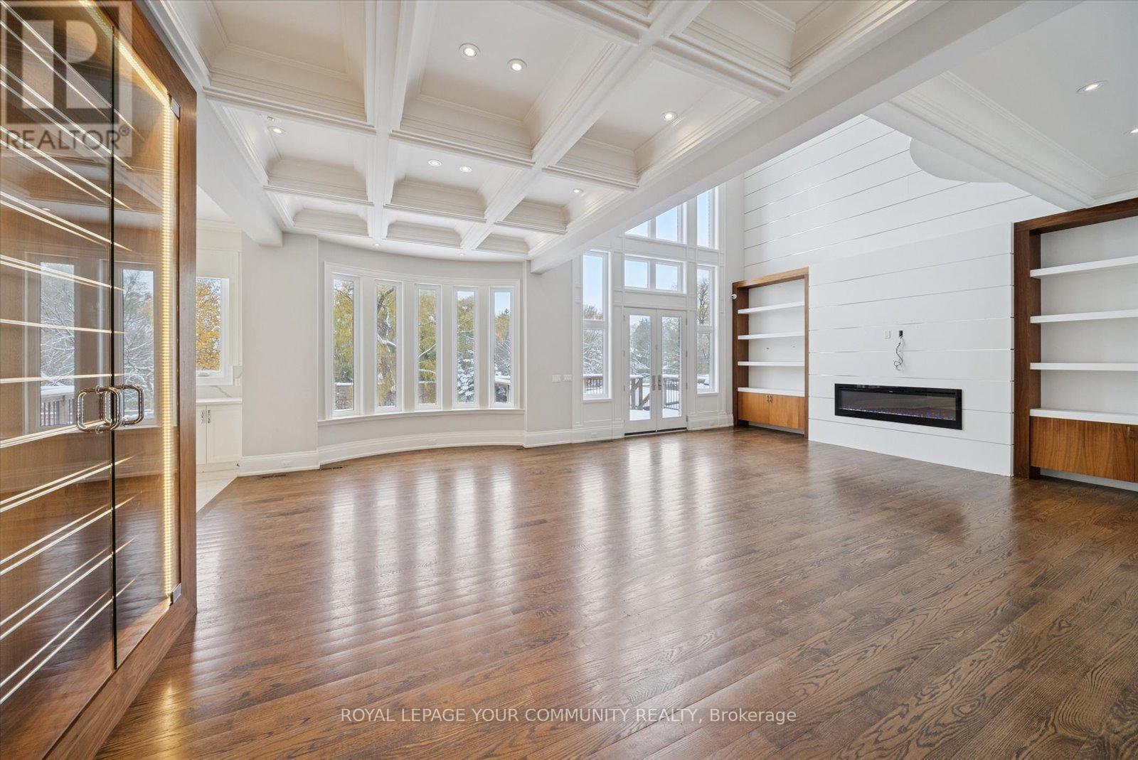 2 Poplar Drive, Richmond Hill, Ontario  L4E 2W5 - Photo 12 - N12533310