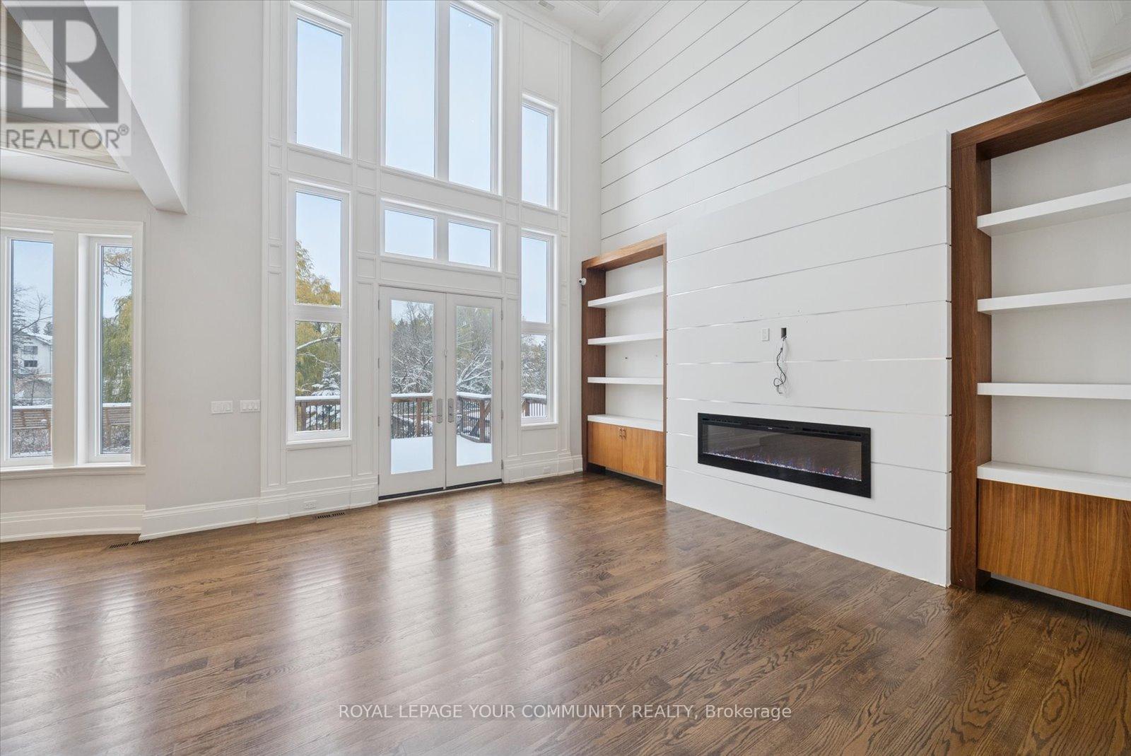 2 Poplar Drive, Richmond Hill, Ontario  L4E 2W5 - Photo 13 - N12533310