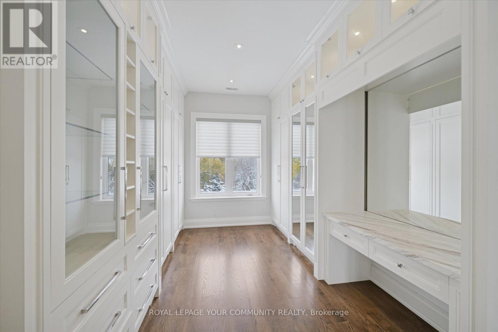 2 Poplar Drive, Richmond Hill, Ontario  L4E 2W5 - Photo 22 - N12533310