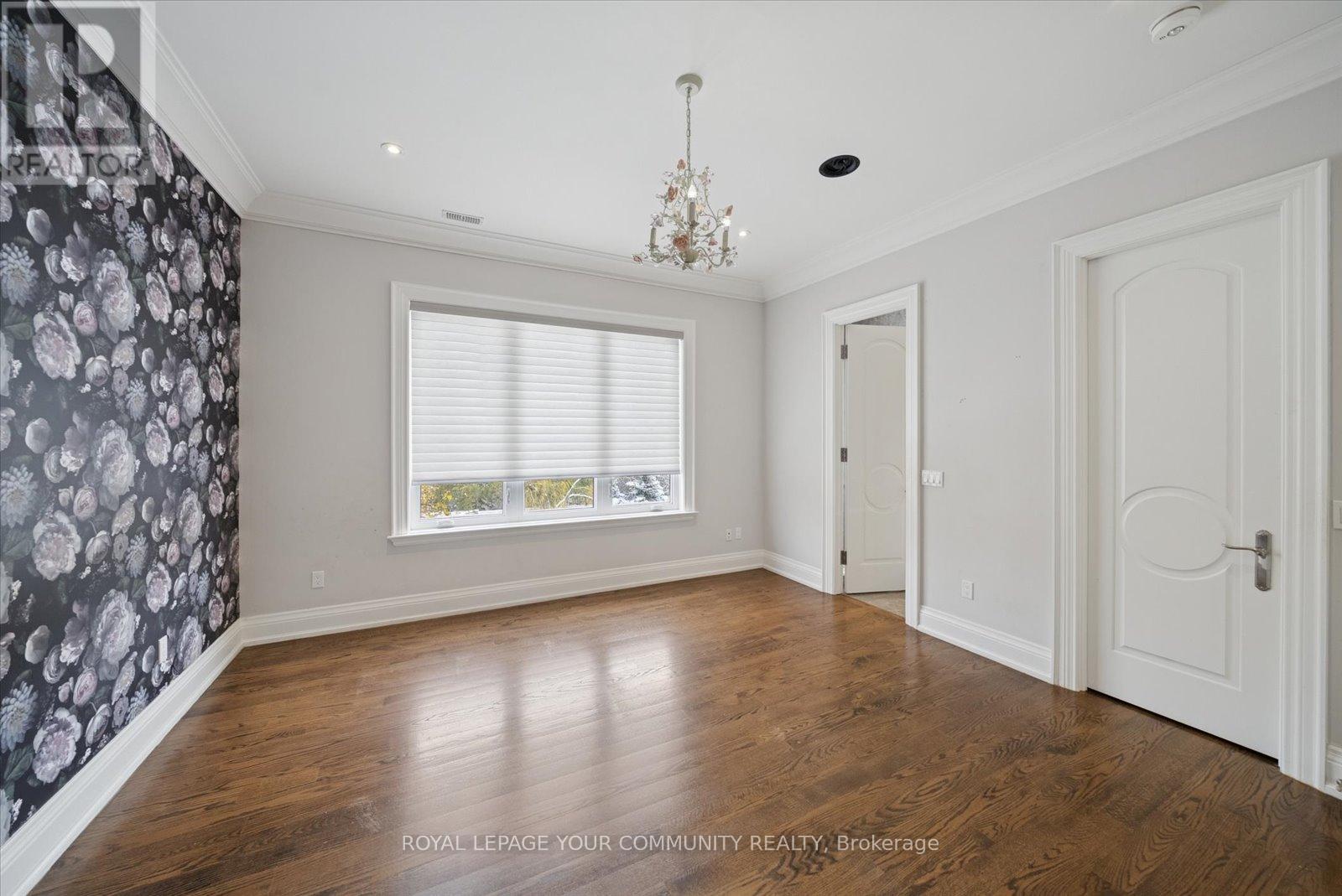 2 Poplar Drive, Richmond Hill, Ontario  L4E 2W5 - Photo 29 - N12533310