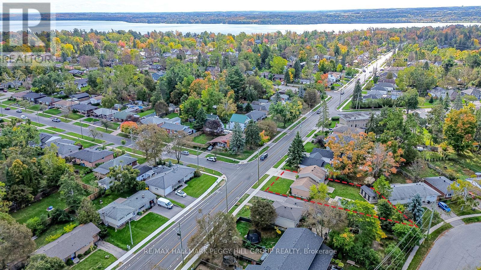 262 Duckworth Street, Barrie, Ontario  L4M 3X2 - Photo 2 - S12533220