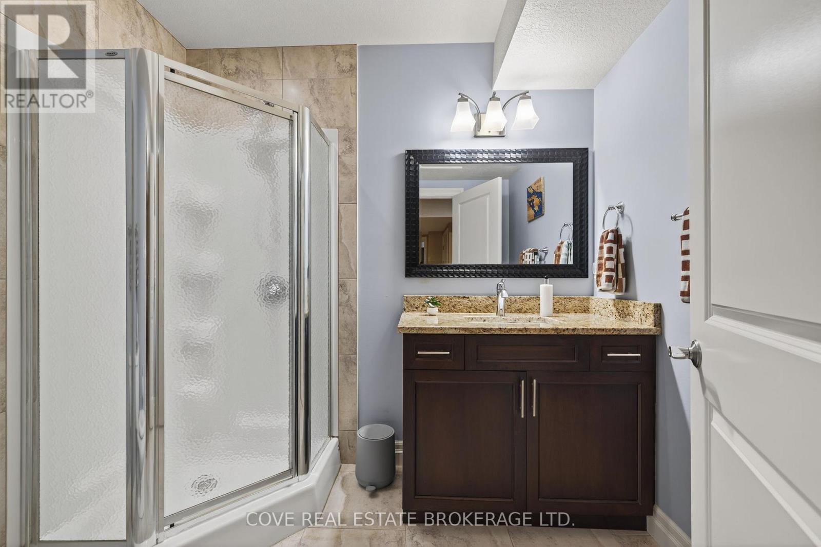 6716 Raleigh Boulevard, London South, Ontario  N6P 0C1 - Photo 40 - X12532746