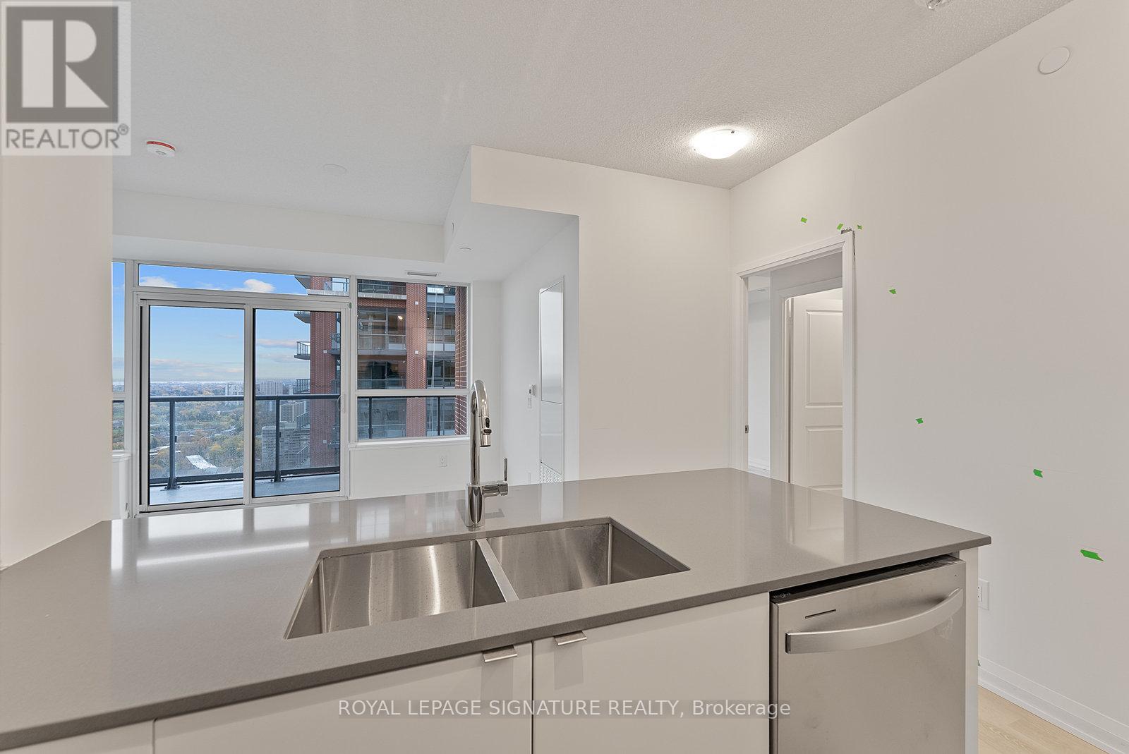 2704 - 3260 Sheppard Avenue E, Toronto, Ontario  M1T 0B5 - Photo 3 - E12533002