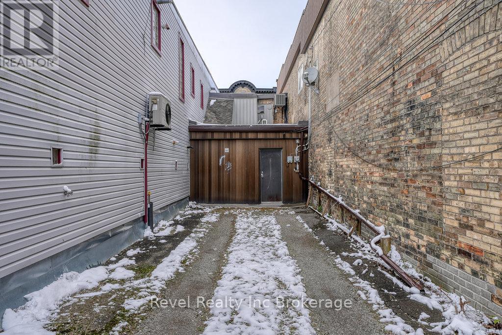 9 King Street W, Ingersoll, Ontario  N5C 2J2 - Photo 20 - X12533536