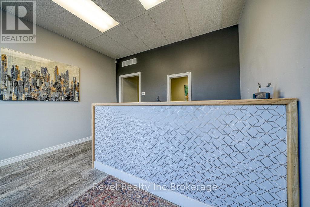 9 King Street W, Ingersoll, Ontario  N5C 2J2 - Photo 8 - X12533536